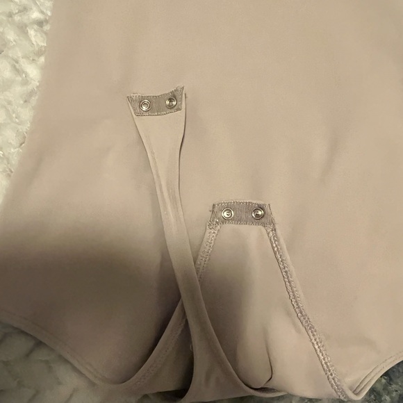 Aritzia babton bodysuit - Picture 4 of 4